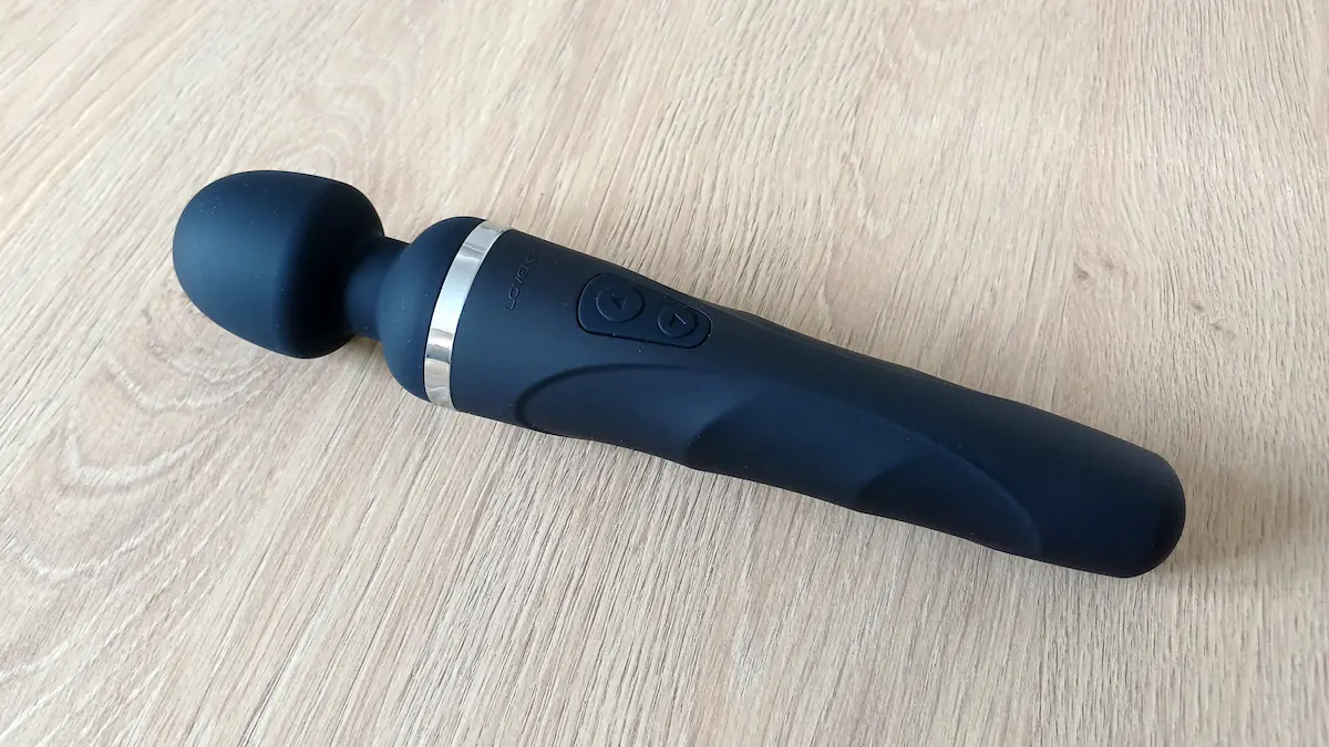 Lovense Domi 2 avec manche ergonomique